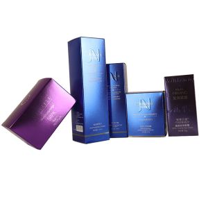 China Custom Luxury Paper Box With Embossed Brand Logo Glossy Lamination Supplier on sale