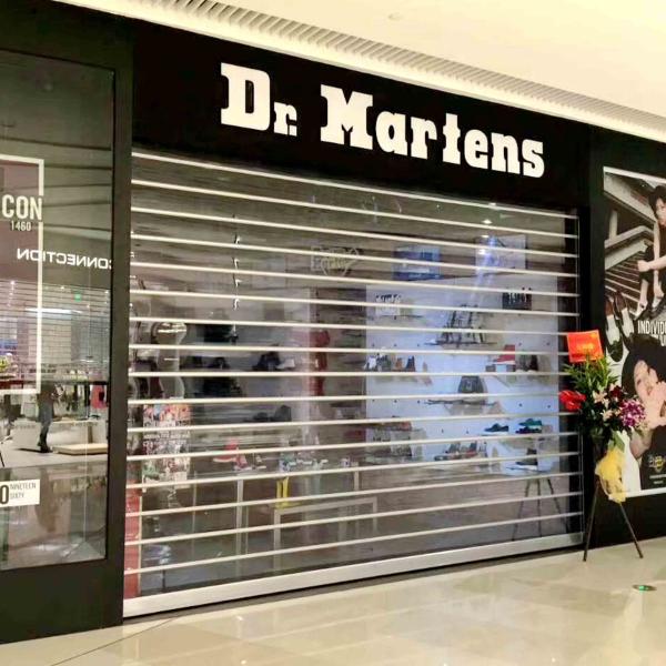 High Quality Transparent Polycarbonate Slats / Links With Nylon End Caps / Clips