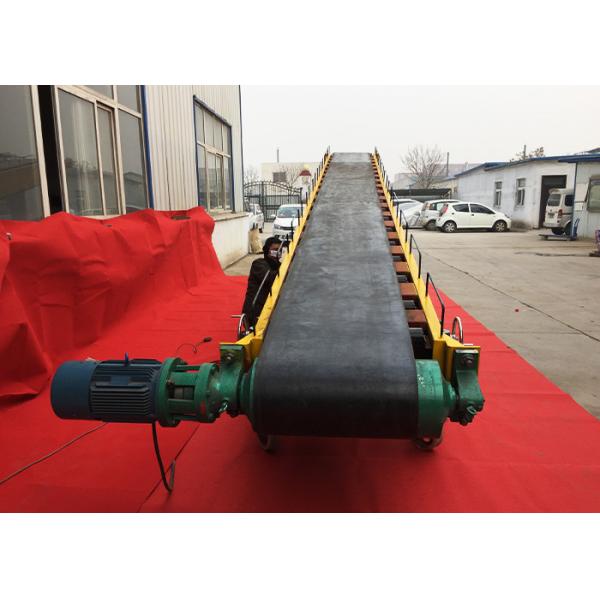Quality Large Capacity Carbon Steel Flat Rubber Roller Belt Conveyor For Clay And Sand wholesale