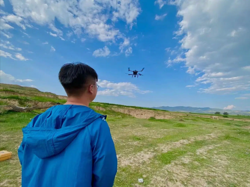 High-Altitude Cesium Magnetometer Drone for Pipeline Surveys