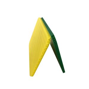 Flame Retardant White Coroplast Board Glossy Lamination