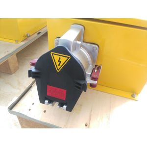 Inclination High Current Plugs And Sockets With Switched Metal Box