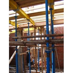 Adjustable scaffolding prop for slab formwork construction, decking support,