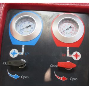 Automotive LCD Display AC Car Refrigerant Recovery Machine 700w