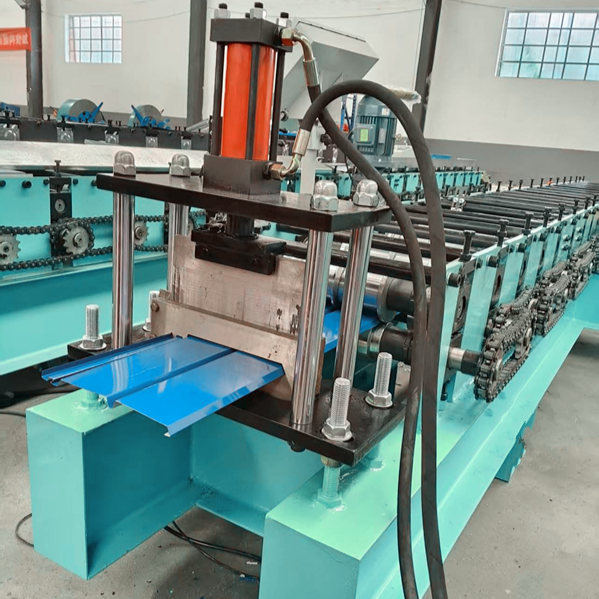 Cheap 0.3-0.8MM Pre-painted Metal Roofing Soffit Panel Roll Forming Machine for sale