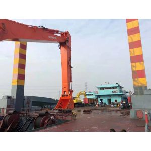 26 Meters Long Reach Of XCMG5600 Excavator For Seaport Offshore work