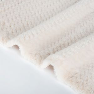Design Short Fur Faux Fur Sherpa Teddy Fabric with 100% Polyester Front Material