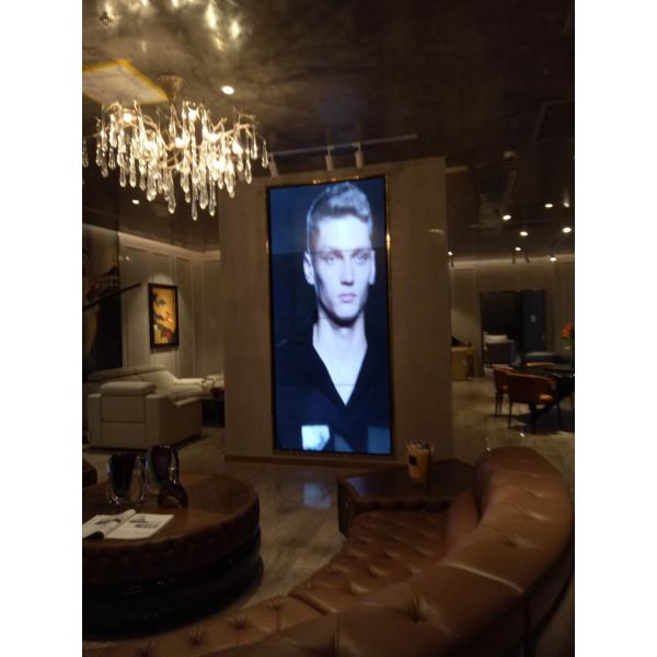 Wall Mounted 1 * 3 LCD Video Wall Screen Uitra Thin For Runway Show Fashion Shops