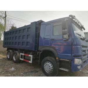 Cheap 351-450hp Sinotruk HOWO 6*4 Tractor Truck Right-Hand Drive for Your Benefit Seats≤5 for sale