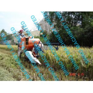 mini paddy combine harvester with Tyre wheel