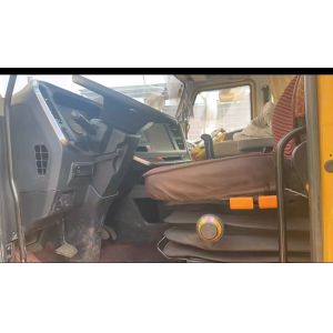 SANY 130 Ton Mobile Crane STC1300C8 Used Truck Cranes with 8 Crane Jib and