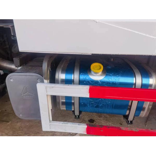 430HP 6X4 HOWO CNG/LNG Tractor Truck Gas Tractor Head for Port Transportation ABS Antilock Braking System Safeguarded