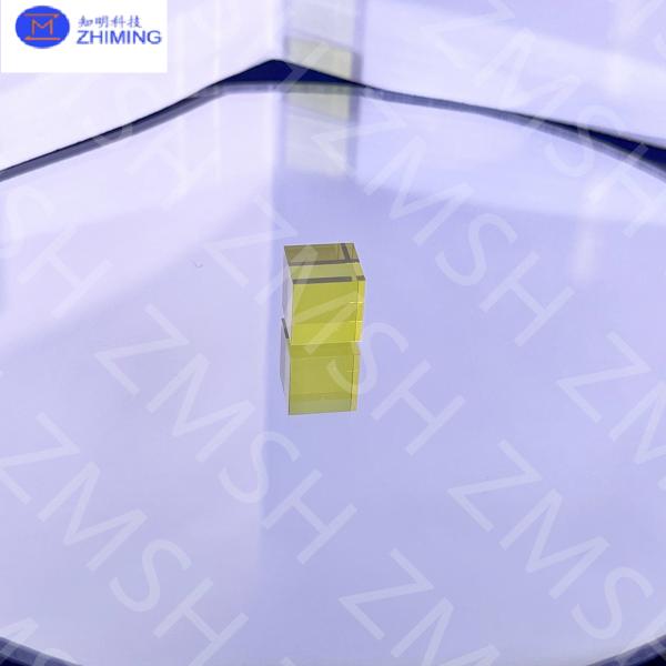 Emerald Sapphire Raw Gemstone Synthetic Green Colored For Durable Exquisite