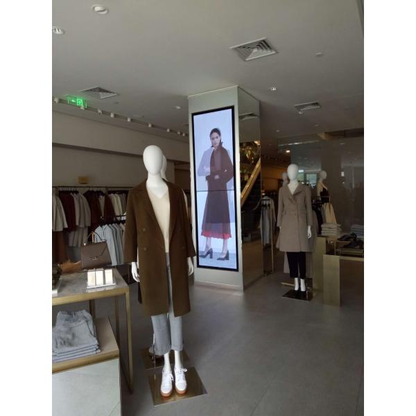 Wall Mounted 1 * 3 LCD Video Wall Screen Uitra Thin For Runway Show Fashion Shops
