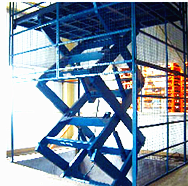 Movable Electric Scissor Lift Platform , Scissor Lift Work Platform HighLoading