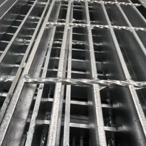 Galvanized Anti Slip Floor Grating with High Load Capacity