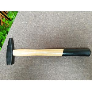 Machinist hammer(XL-0106) with painted surface, colored wooden handle and competitive price