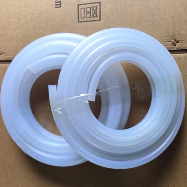 Flexible Silicone Milking Machine Hose With 16x26mm For Easy Maneuvering And Cleaning
