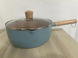 Kitchen Multi Coloured Small Cooking Pots With Wooden Handle