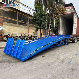 Portable Heavy Duty Loading Ramp 10m Steel Design For 10t Cargo