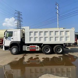 HOWO371 Used Dump Truck 35T Capacity 371HP Engine Well Maintained