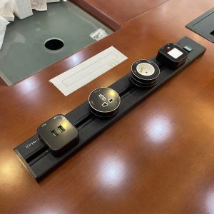 Electrical Outlet Connection Function Power Rail Track Sockets with CCC