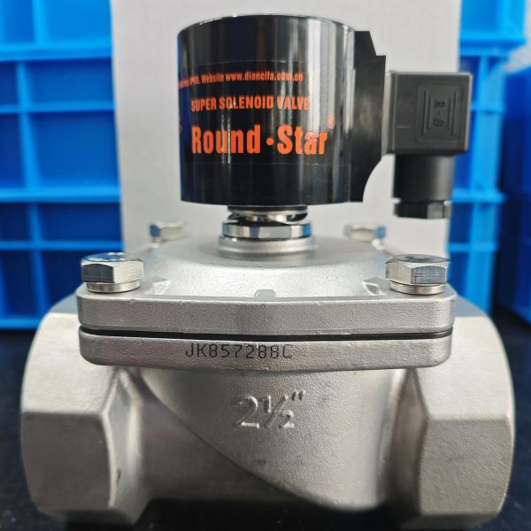 Quality Stainless Steel Solenoid Valve DN65MM DN80MM 3INCH Thread Type with Diaphragm Structure wholesale
