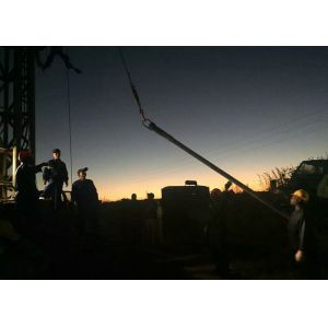 China 600M TRAILER MOUNTED WATER WELL DRILLING RIG TOP HEAD DRIVE DTH AND MUD on sale