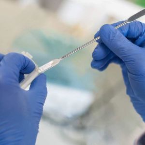 China Stainless Steel Lab Spatula Micro Scoop Reagent Laboratory Mixing Spatula 22cm Long Sampling Spoon on sale