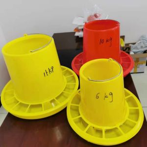 15kg Polypropylene Auto Chicken Feeder And Bucket