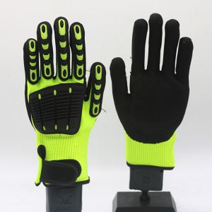 Cut Resistant Level 5 Palm Coated Gloves Cut Resistant Hand Gloves For
