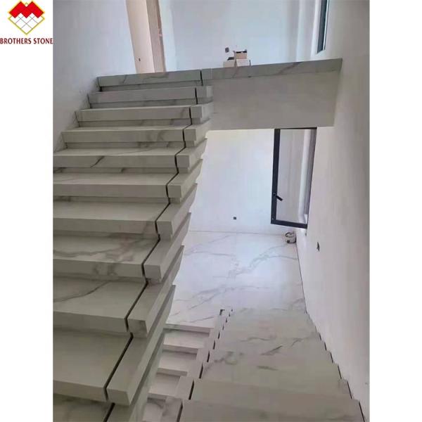 Porcelain Thin Slab Staircase Made in with Customized Polished or Matte Surface Finishing