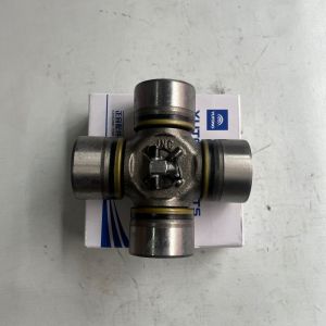 China Premium Driveshaft Universal Joint Cross with -40℃ to 120℃ Temperature Range, ≤ 0.005mm Cylindricity, and ±25° Swing Angle for King Long, Higer & Yutong Buses on sale