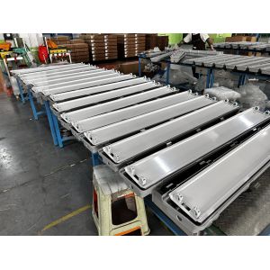 Cheap Openresty Server Explosion Proof Fluorescent Light for Industrial Applications for sale