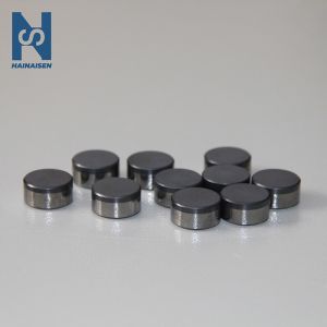 China 1-2.5mm Polycrystalline Diamond Cutter 19mm Cemented Carbide Buttons on sale