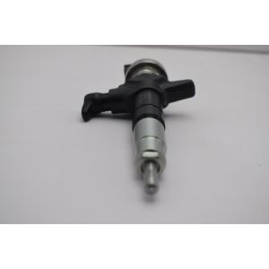 Standard Size Excavator Diesel Engine Parts 4JJ1 Injector Assy 095000-6980