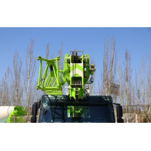 Construction Small Concrete Pump Truck 8 Tons To 1600 Tons