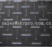 Smooth / embossed Surface heavy duty Rubber Sheet Roll , 2.5mm-20mm Thickness