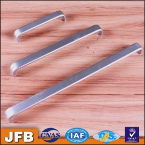 China ITEM E320 CC128mm foggy silver aluminium various colours finished kitchen handle cabinet door pull handles on sale