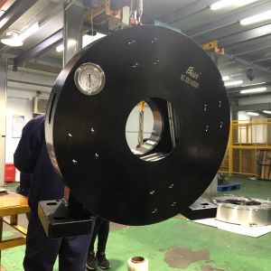 ISO9001 Pneumatic Rotary Chuck Clamp All Applicable Pipe Fittings