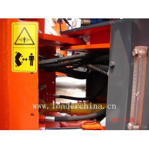 2.0t mini front loader with pallet fork