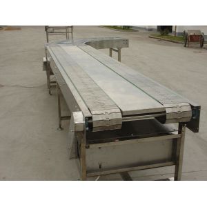 Modular Mesh Belt Conveyor for Transporting Goods