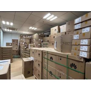 Stocked HW S5735I-S24T4XE-V2 Switch 24 x 10/100/1000BASE-T Ports and One