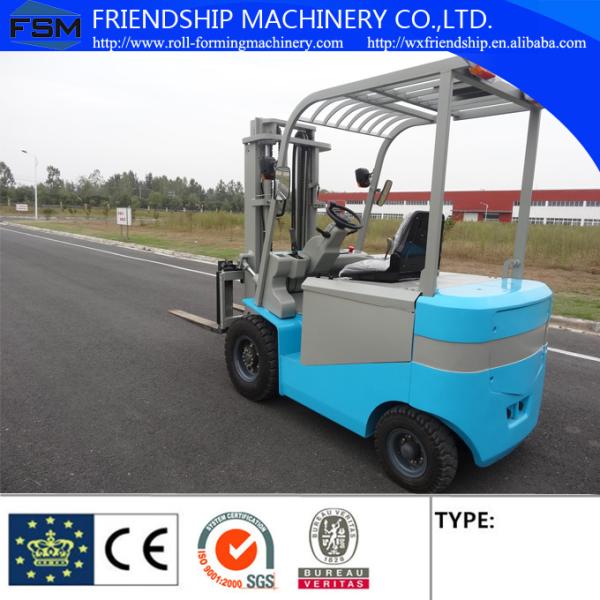 Electric forklift CPD25