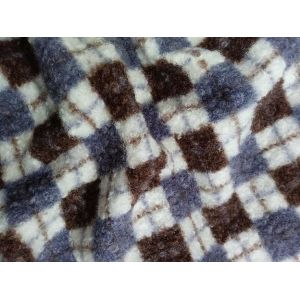 Circled plush fabric with 150 adjustable widths