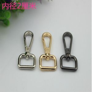 China Common style cheap 3 color hanging plating zinc alloy 20 mm square snap hook for cross-shoulder bags on sale