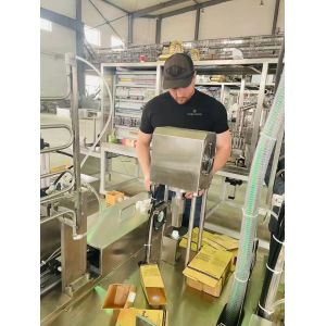 Stainless Steel 304 Beverage Carton Fill And Seal Machine For Milk Beverage