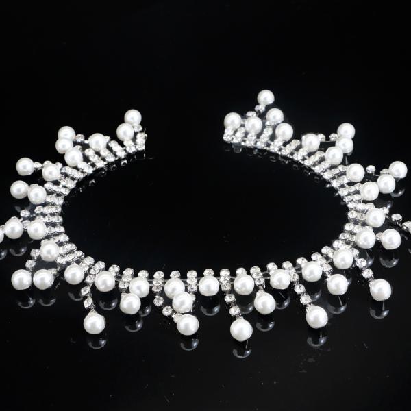 Quality Silver Pearl And Rhinestone Necklace Copper Material Inlaid Shiny Diamonds OEM wholesale
