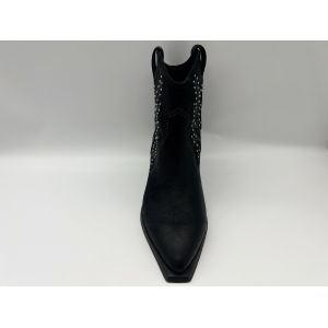 soft cow leather Womens Dress ankle Boots with studs design，pointed toe low heel