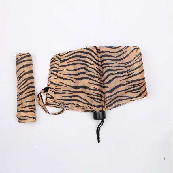 Quality Ladies Windproof Three Fold Umbrella Black Metal Frame Customized Designs wholesale